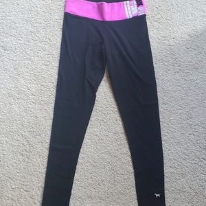 Brand New Victoria's secret PINK leggings with waistband pocket, size small